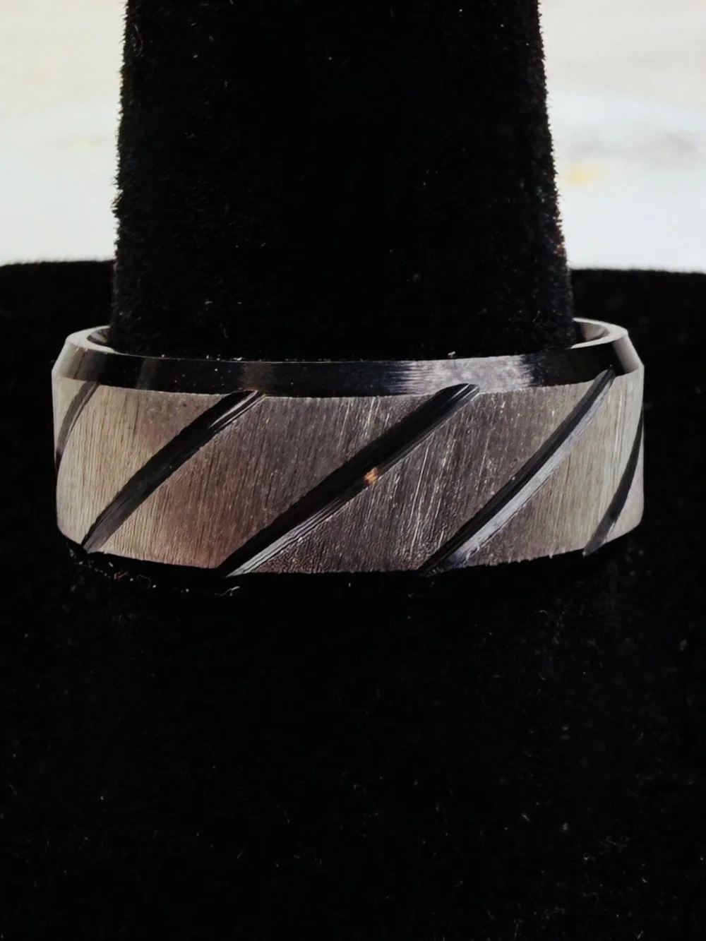 Brushed Silver Tone Black Groove Band Ring Size 8 Men's Unisex